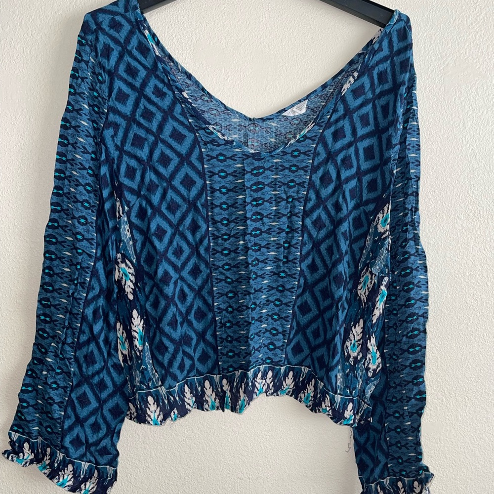 Patterned crop long sleeve